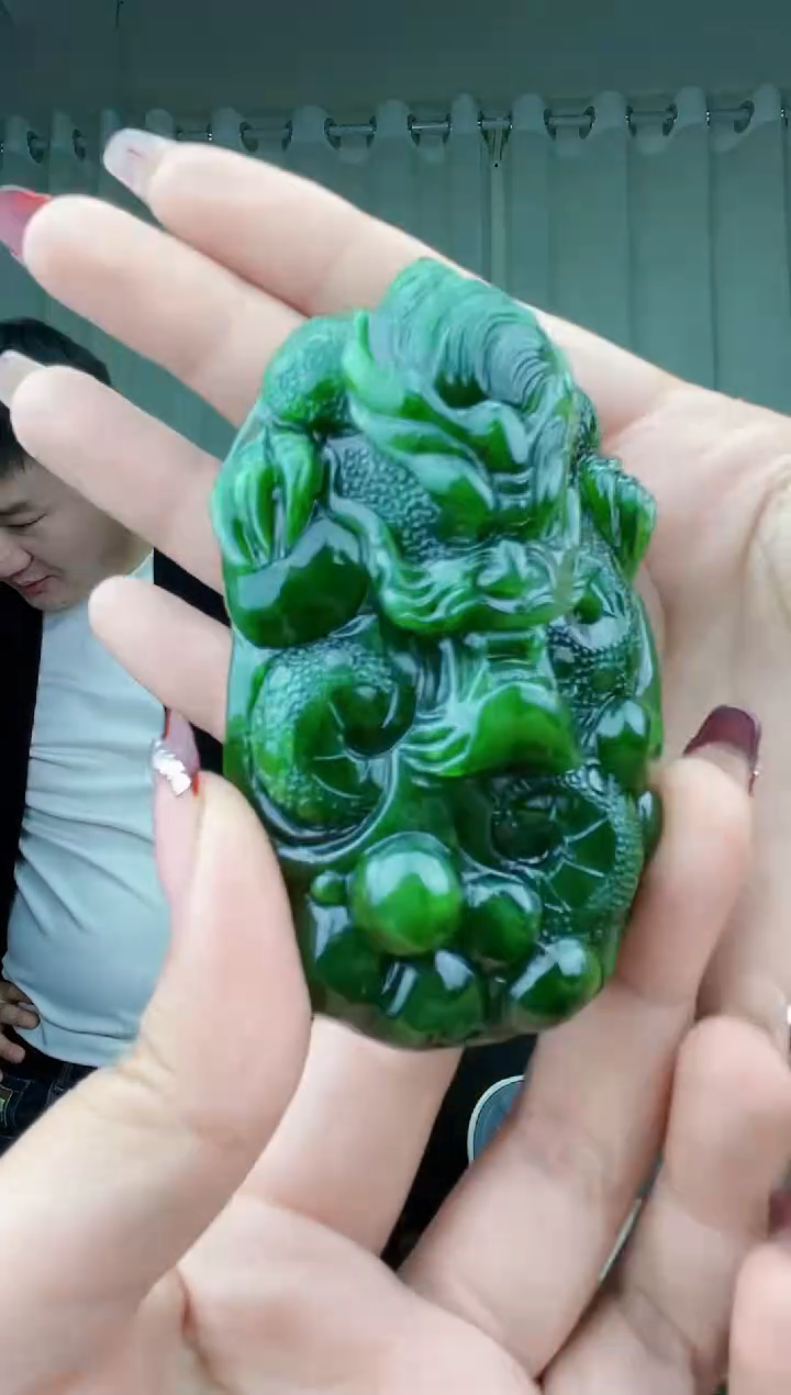 【闪购商品】和田玉挂件未镶嵌拍一发一，多样性发货！