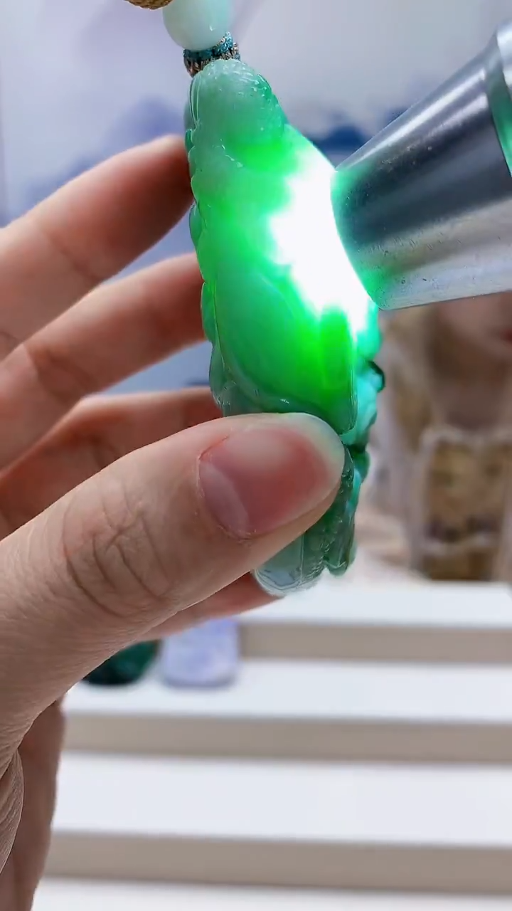 未镶嵌定制翡翠仙*?4812lr-毛货挂件