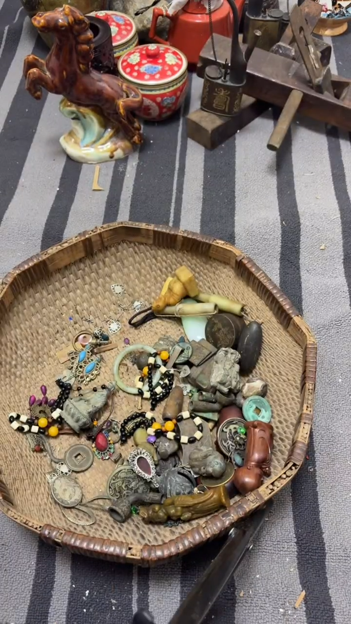 手工艺品琉璃《****磊锁