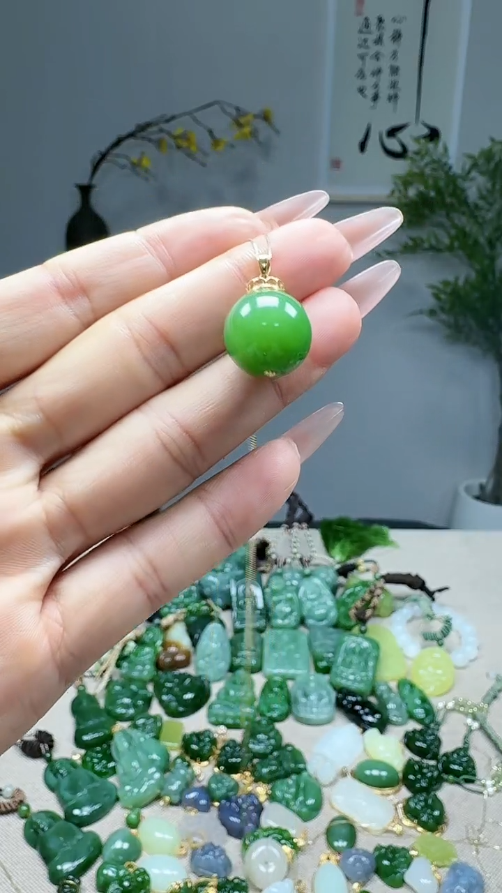吊坠(不含链)18K金镶嵌和田玉1