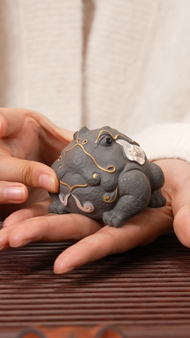 【闪购商品】紫砂茶宠富贵蛙（描金银）