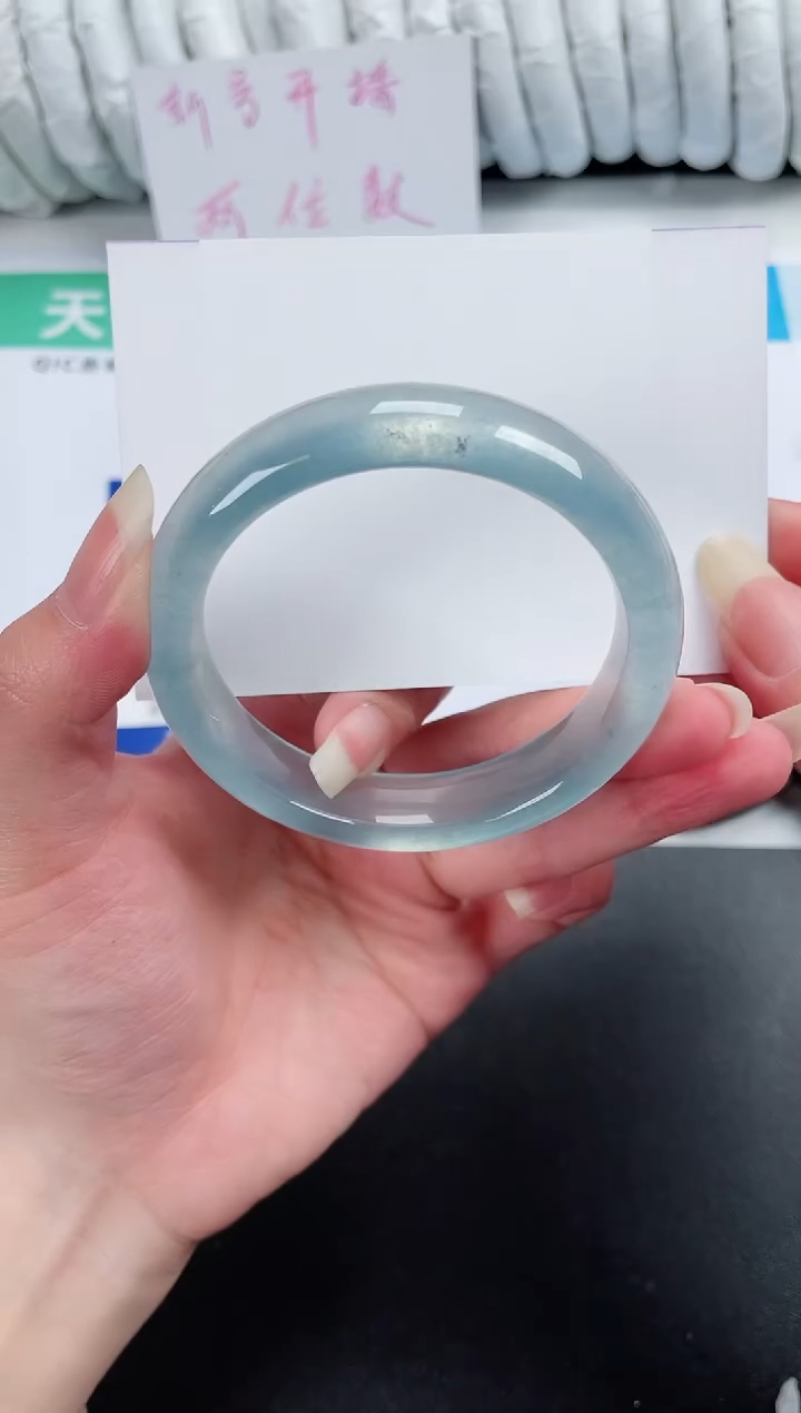 【闪购商品】石英质玉手镯合金192-56.8