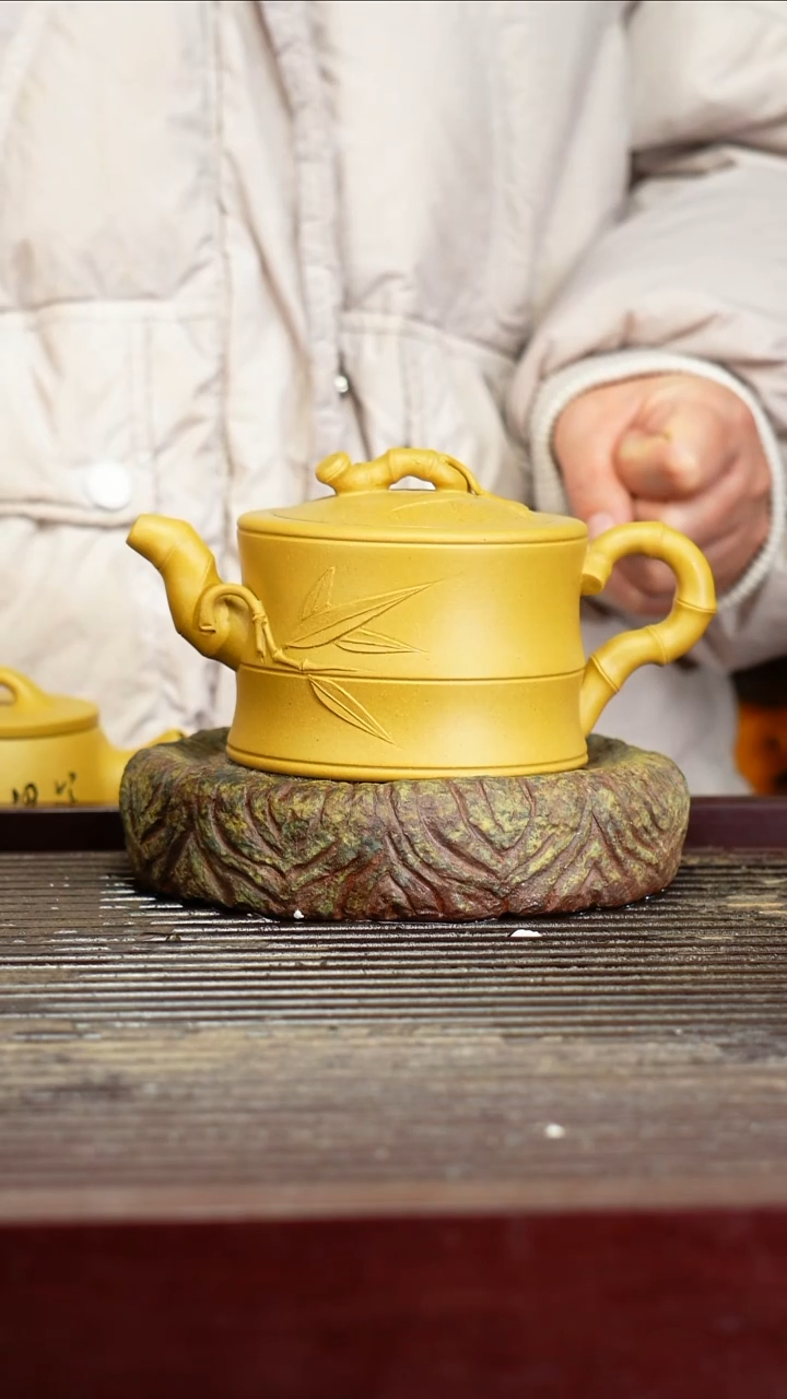 宜兴原矿紫砂壶茶壶宜兴原矿紫砂壶茶壶300C