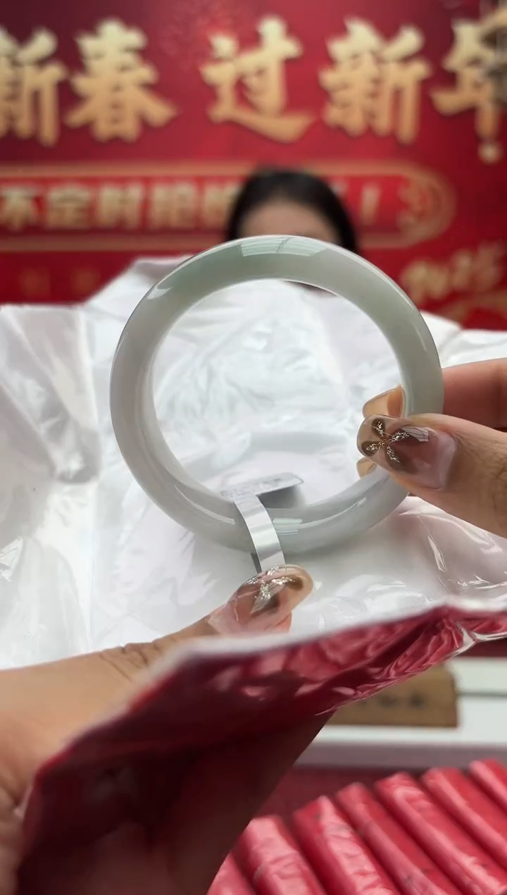 【闪购商品】翡翠手镯未镶嵌3手镯