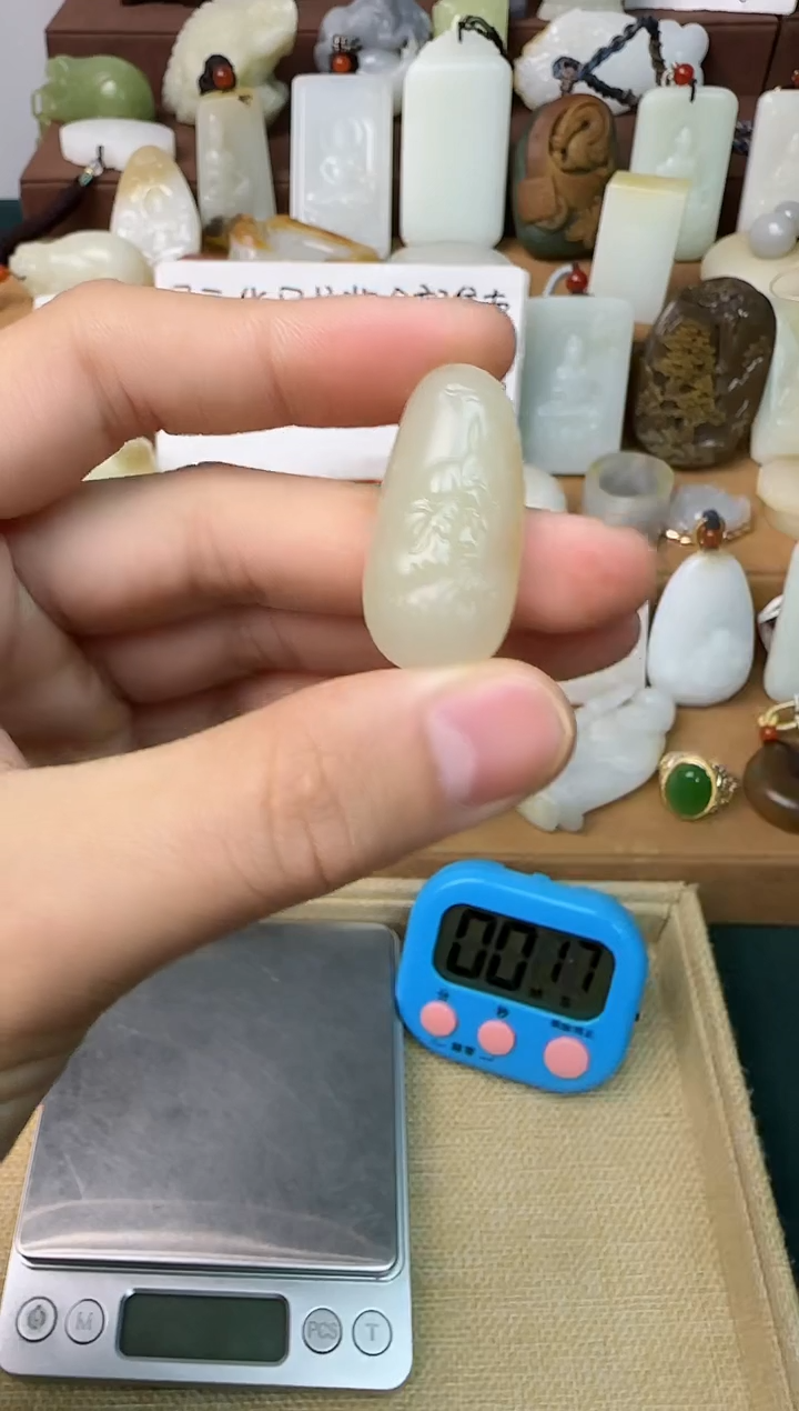 【闪购商品】和田玉未镶嵌颈饰兔