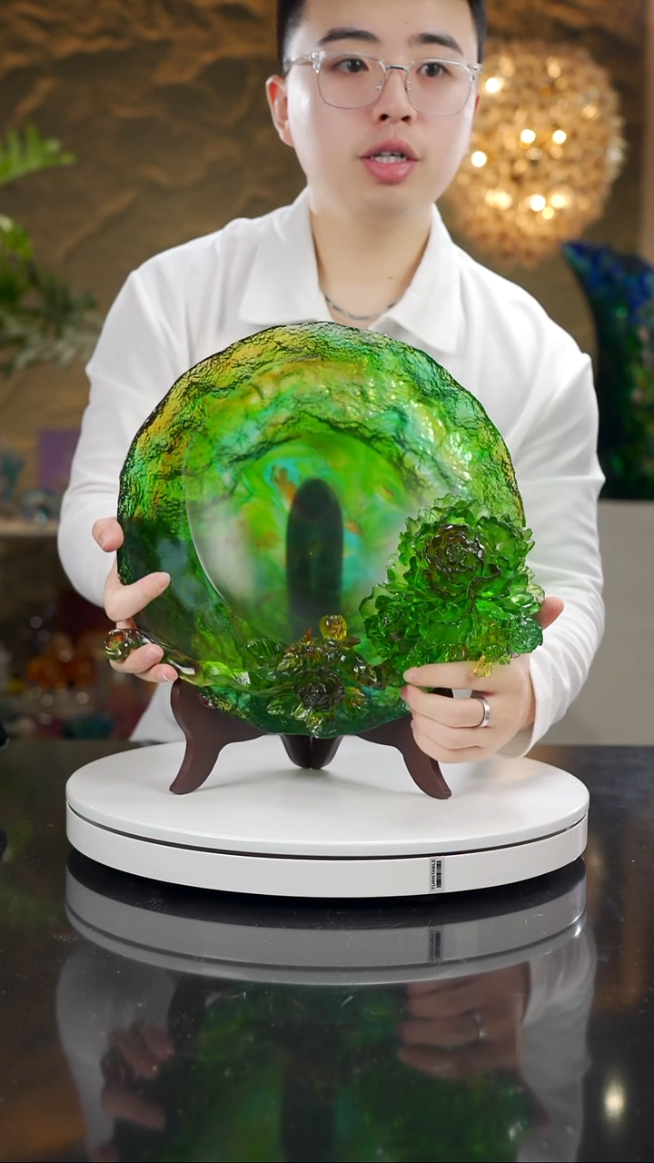 手工艺品琉璃祖母绿牡丹果盘带水晶底座+木质底座