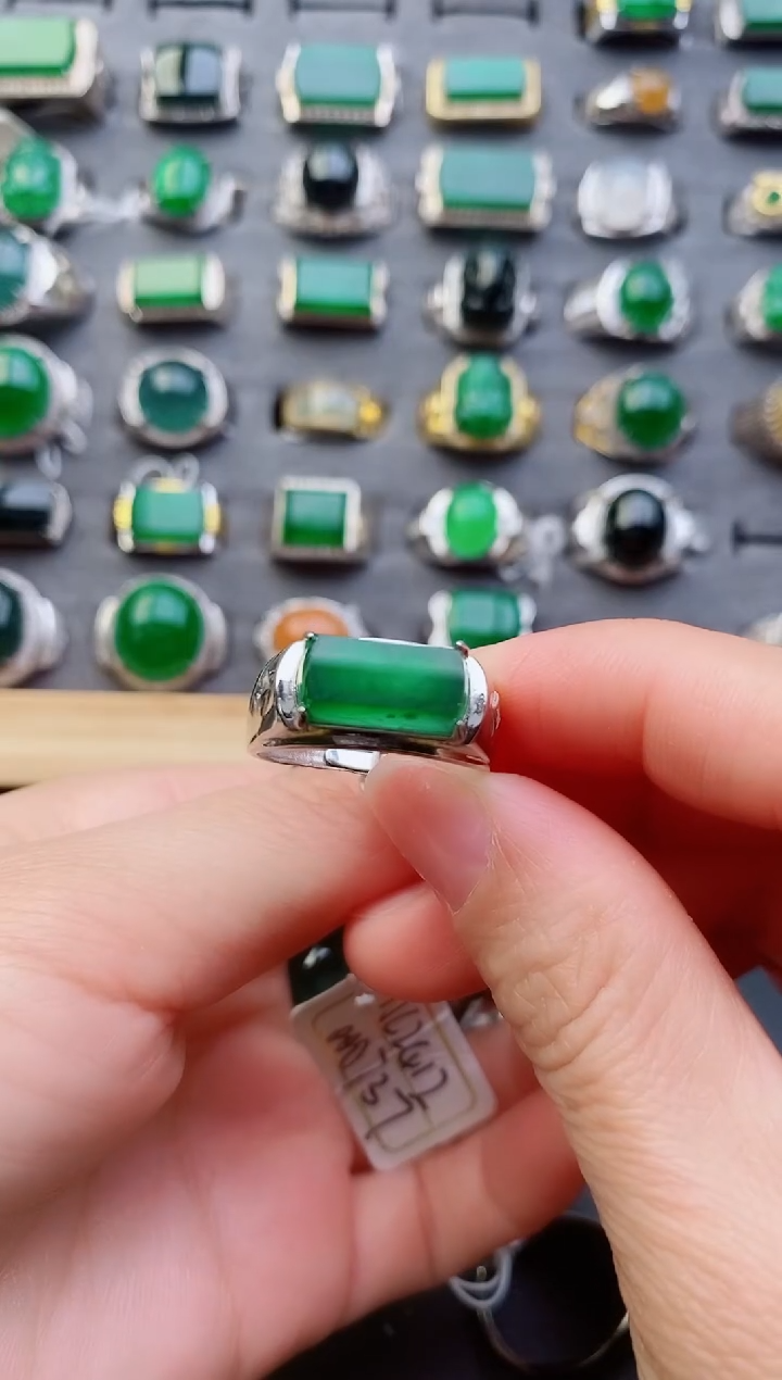 【闪购商品】翡翠戒指银S925镶嵌11111111