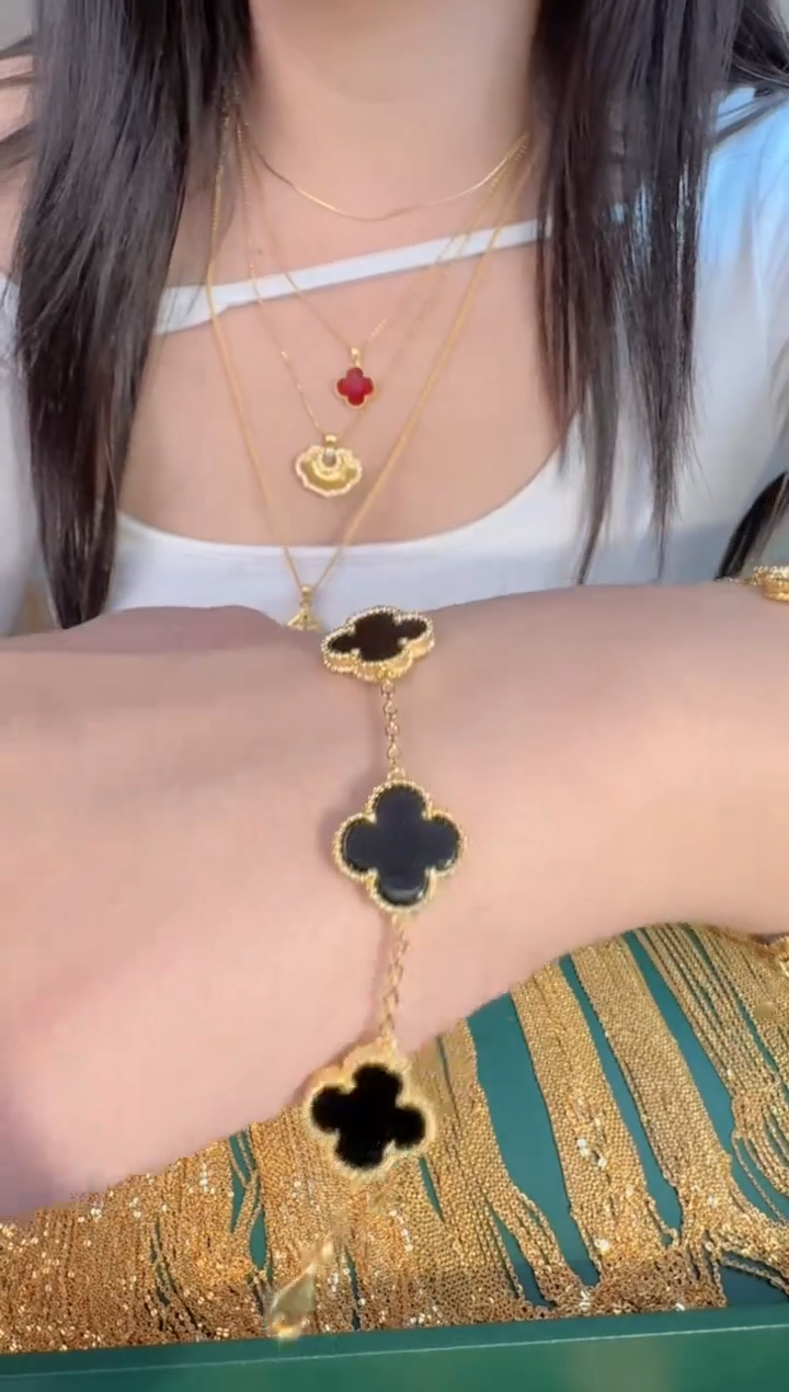 四叶草黑色手链3.20g（多样性发货）