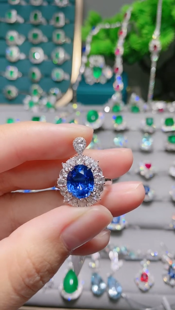 18K金戒指蓝宝石18K金镶嵌咿***哟.