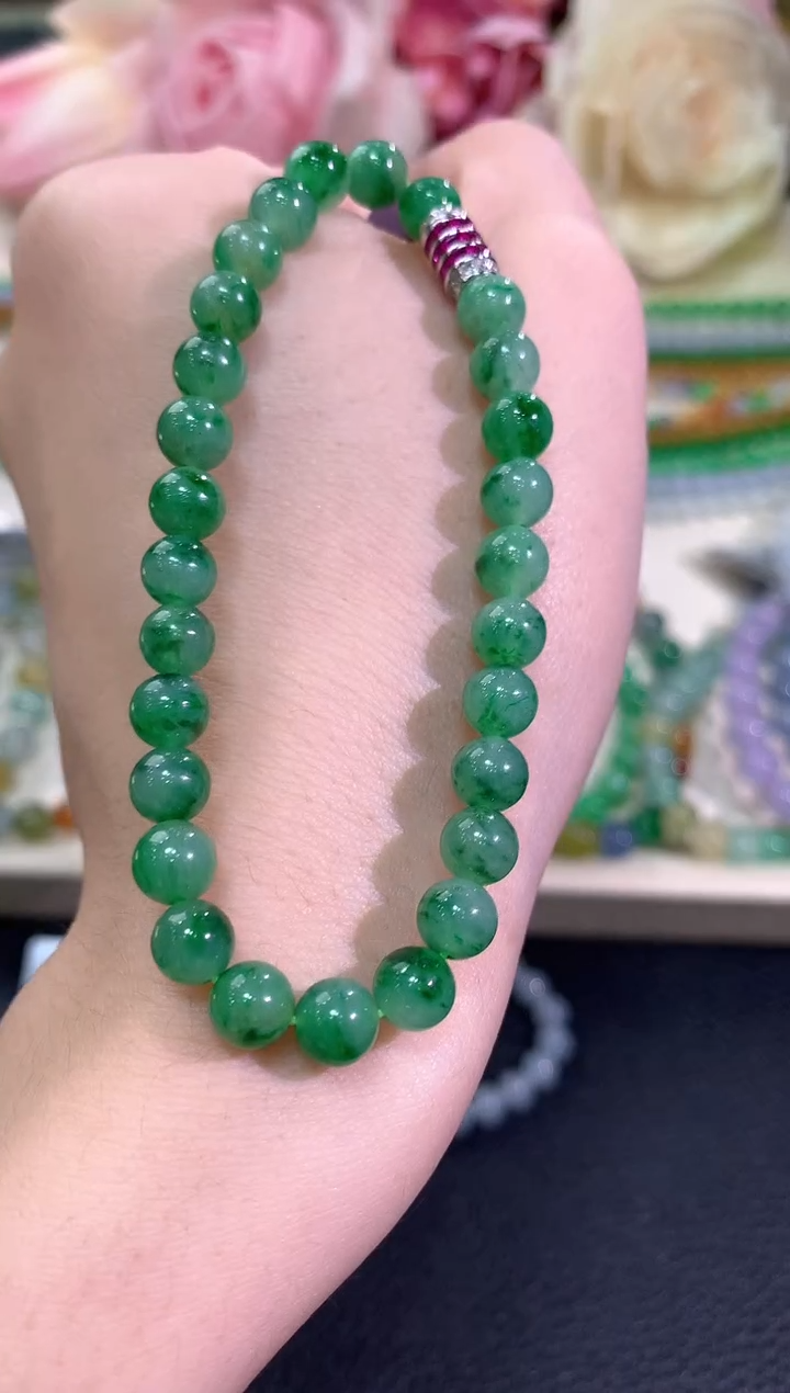 未镶嵌手串翡翠嘟****?冬日珠宝E111