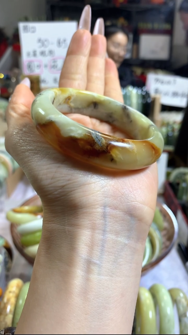 未镶嵌岫玉手镯 岫玉