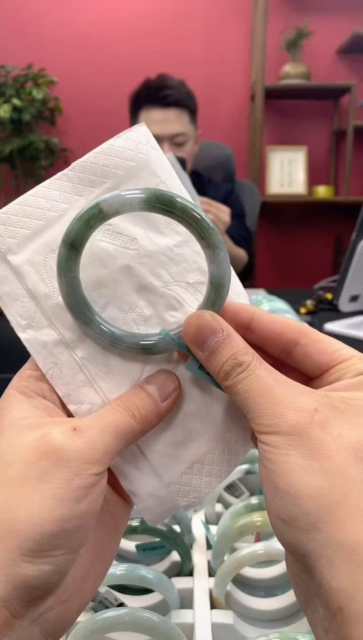 【闪购商品】翡翠手镯未镶嵌00003822