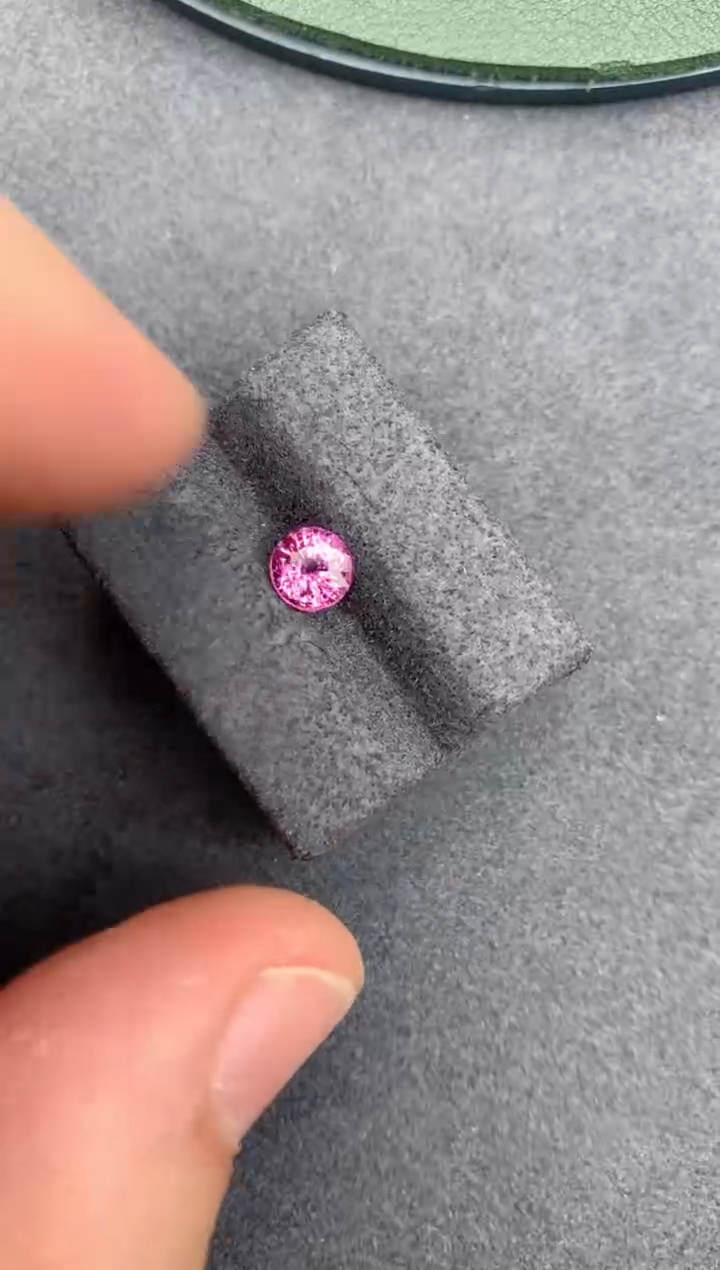 【闪购商品】彩色蓝宝石裸石未镶嵌1ct粉蓝宝