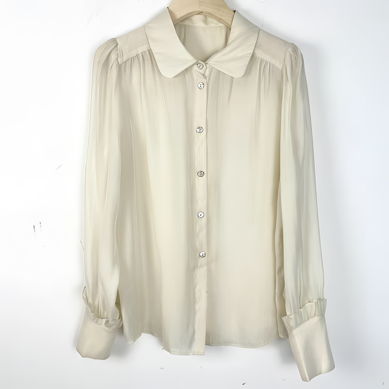 0772米色翻领衬衫