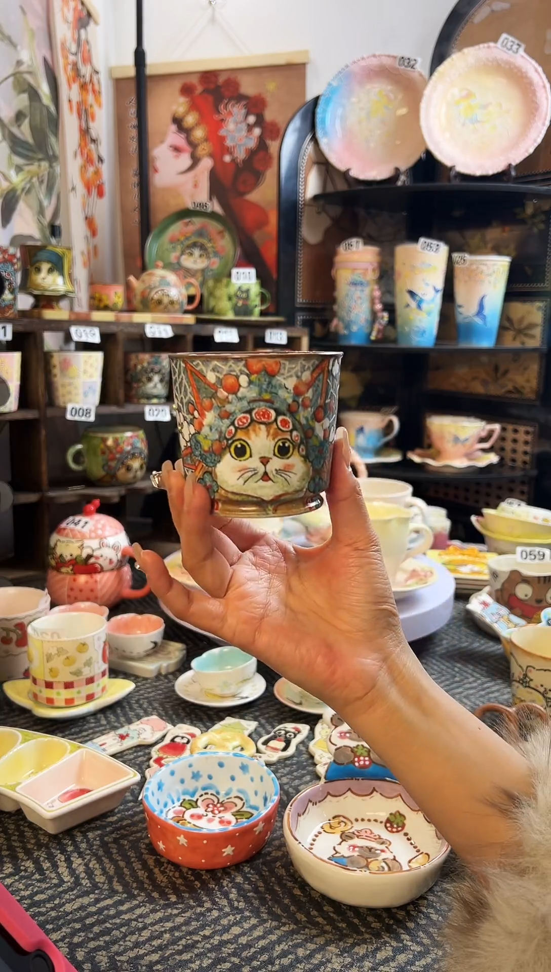 景德镇设计款手绘杯杯