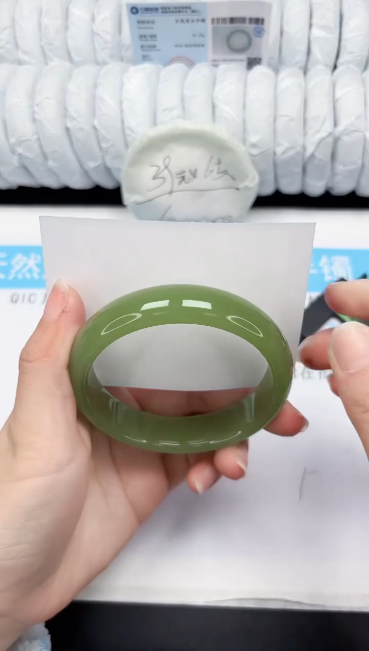 【闪购商品】石英质玉手镯未镶嵌292-64.1