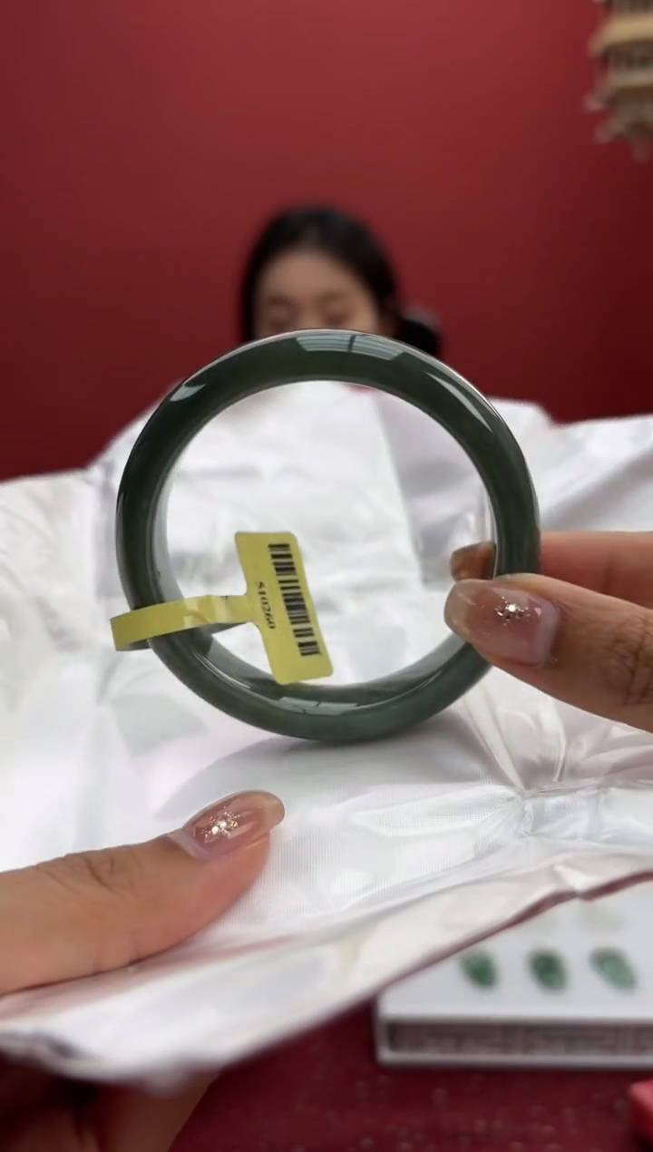 【闪购商品】翡翠未镶嵌手镯8手镯