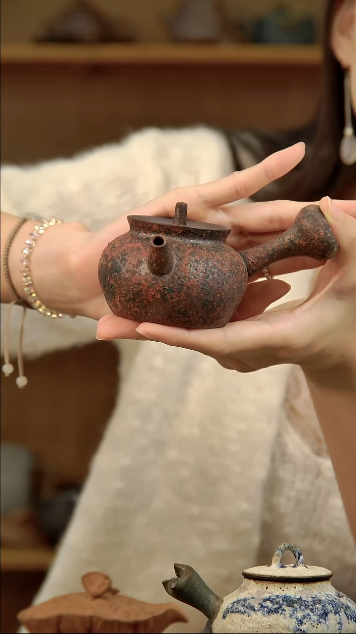 言野手作 岩矿侧把壶