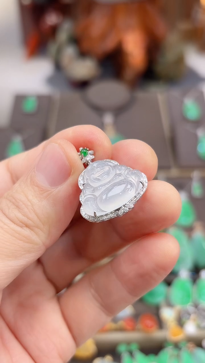 【闪购商品】翡翠吊坠(赠链)18K金镶嵌佛公吊坠