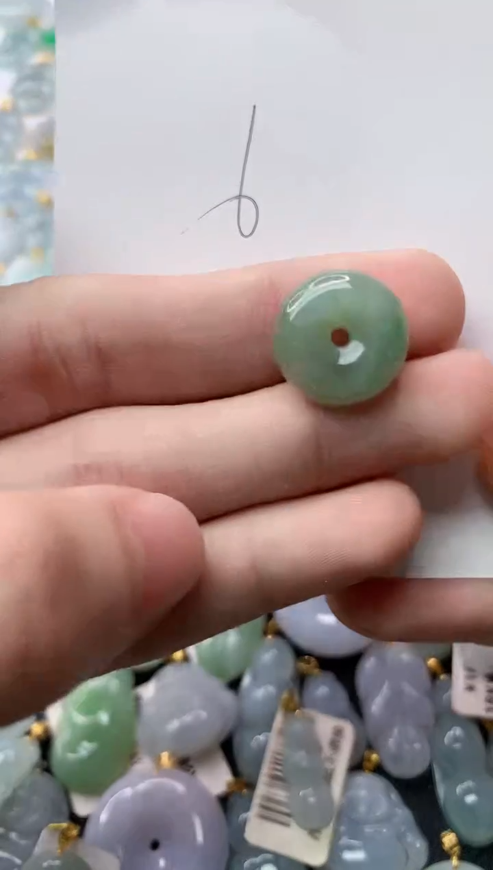 【闪购商品】翡翠颈饰未镶嵌1........