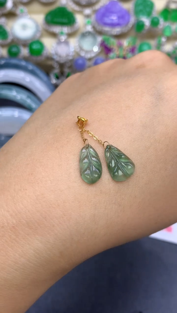 颈饰18K金镶嵌翡翠111-中国好珍宝