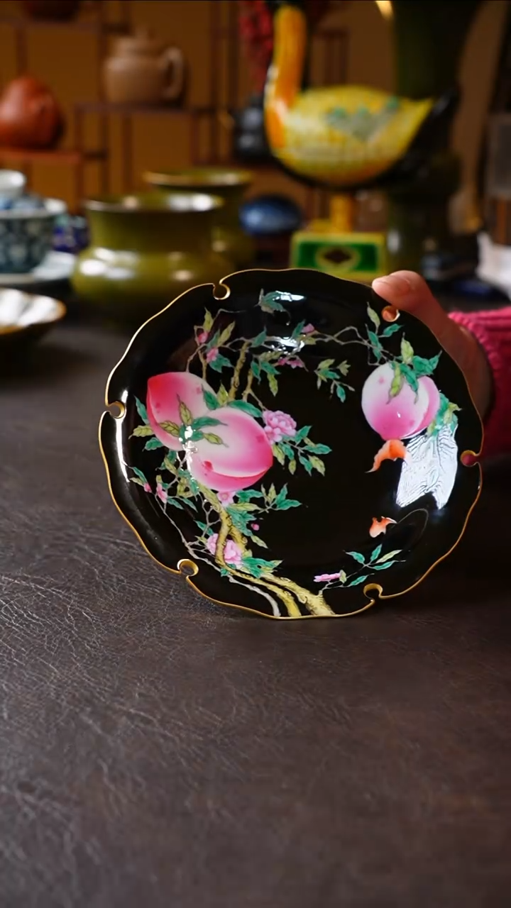 【闪购商品】粉彩寿桃五桃双福壶承