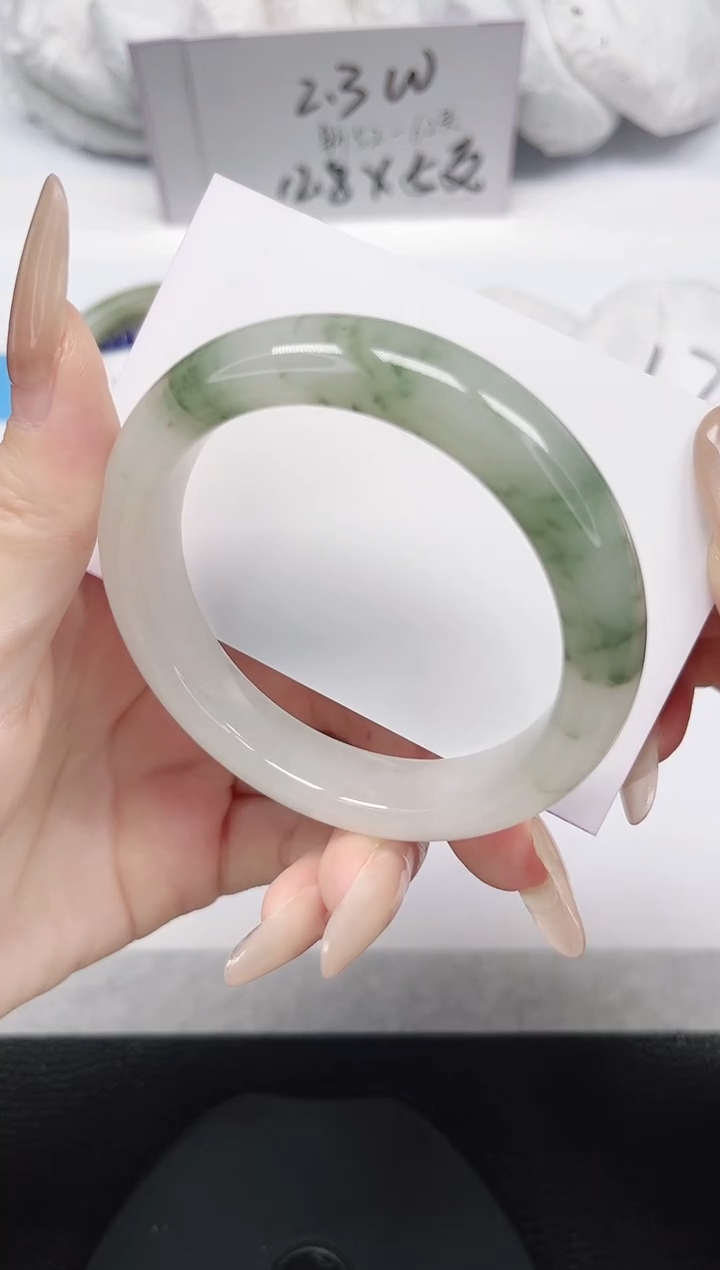 未镶嵌手镯石英岩玉140-54