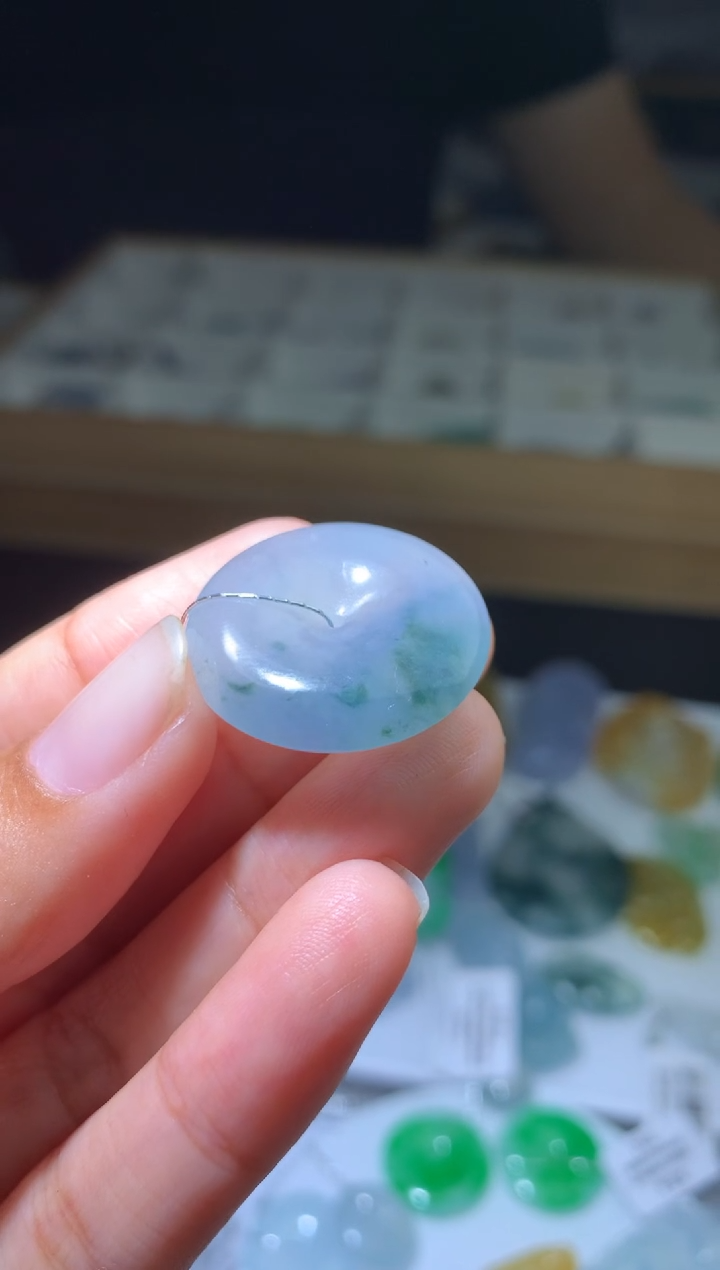 定制翡翠未镶嵌毛货