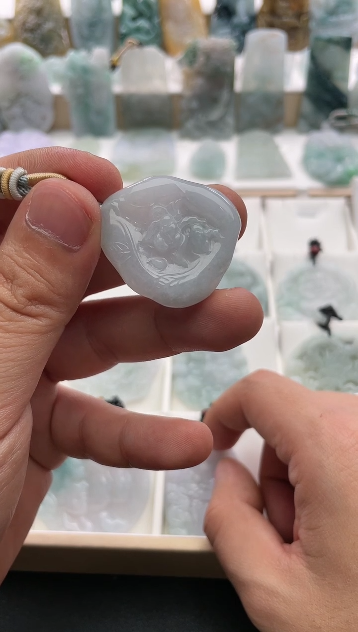 【闪购商品】翡翠颈饰未镶嵌..../1/16/95