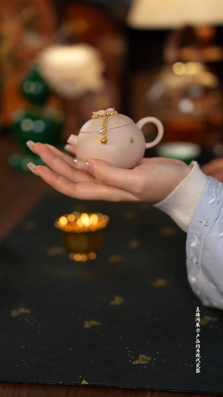 窑云溜溜大顺桃花泥壶