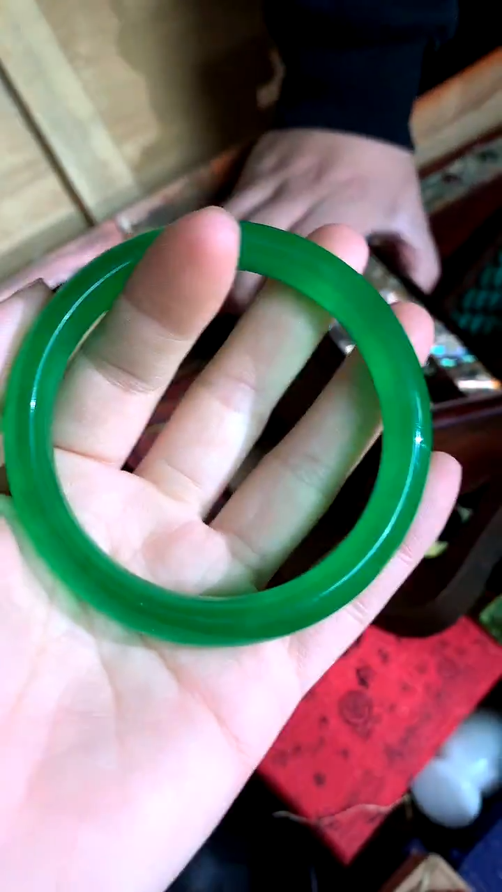 【闪购商品】翡翠手镯未镶嵌德诚精品专属摆件