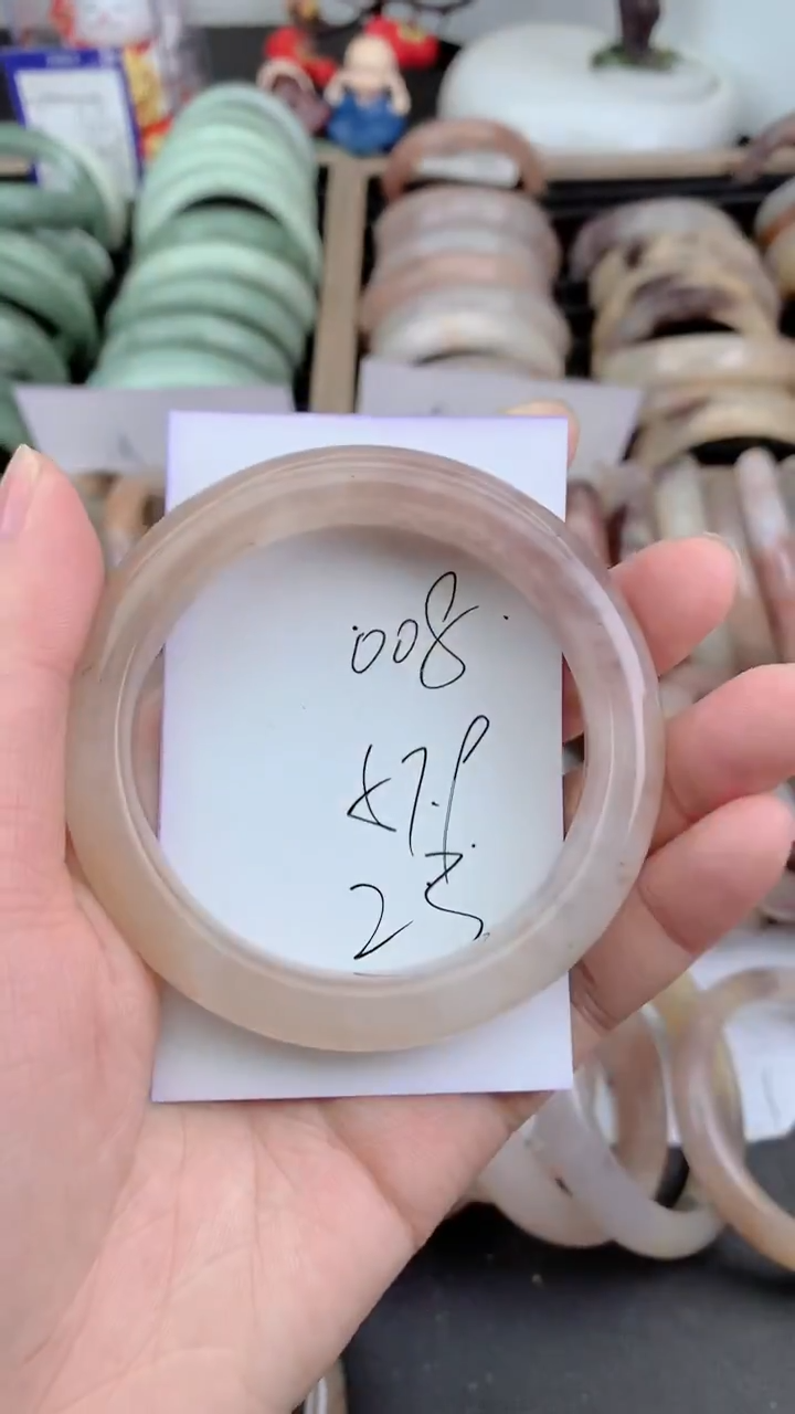 未镶嵌手镯石英质玉008