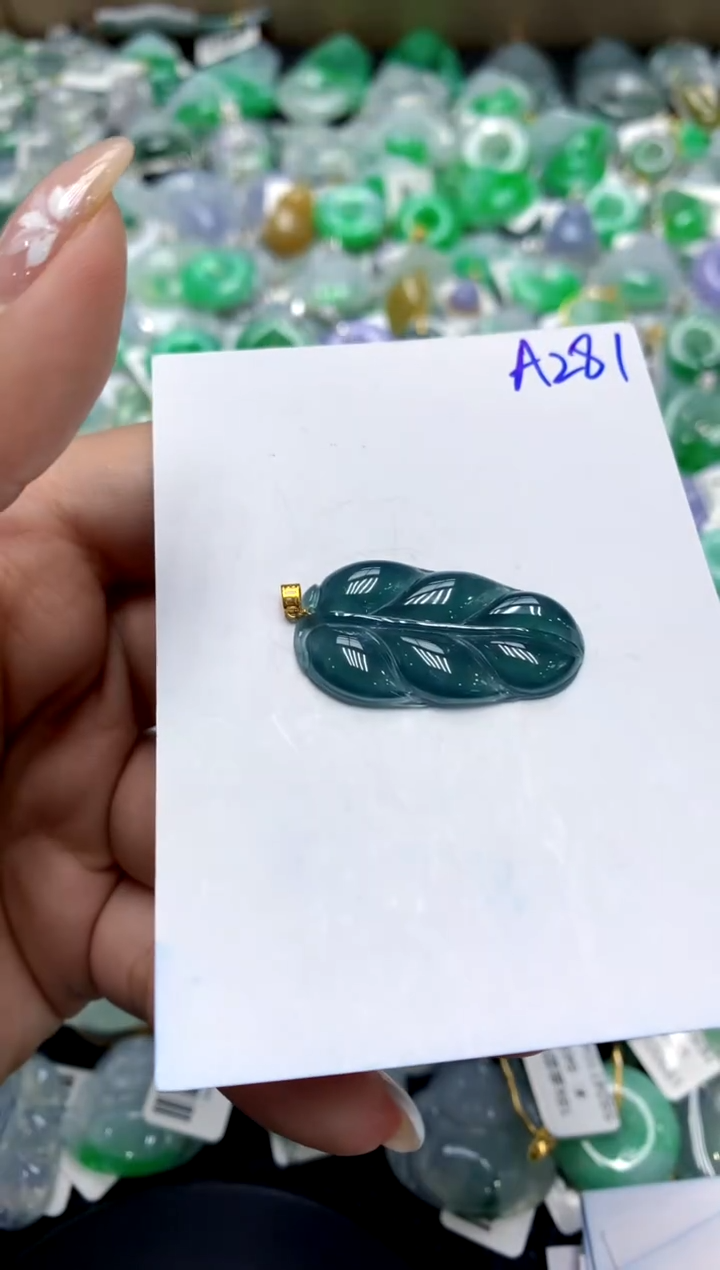 【闪购商品】翡翠颈饰18K金镶嵌111111111111111111