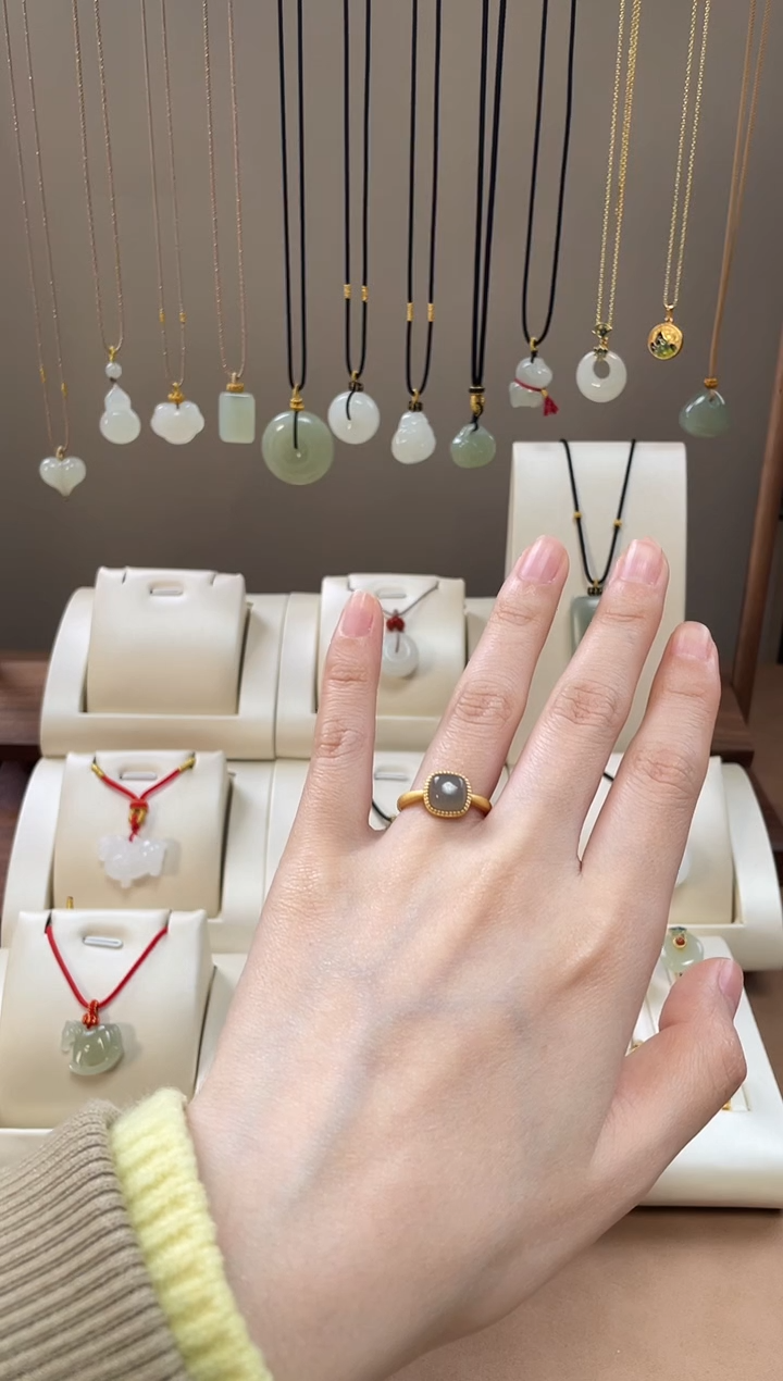 颈饰银S925镶嵌和田玉和田玉戒指