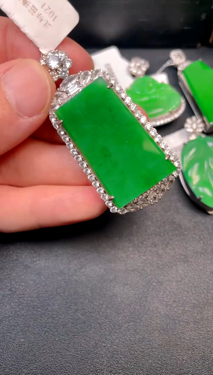 吊坠(不含链)银S925镶嵌翡翠dz 