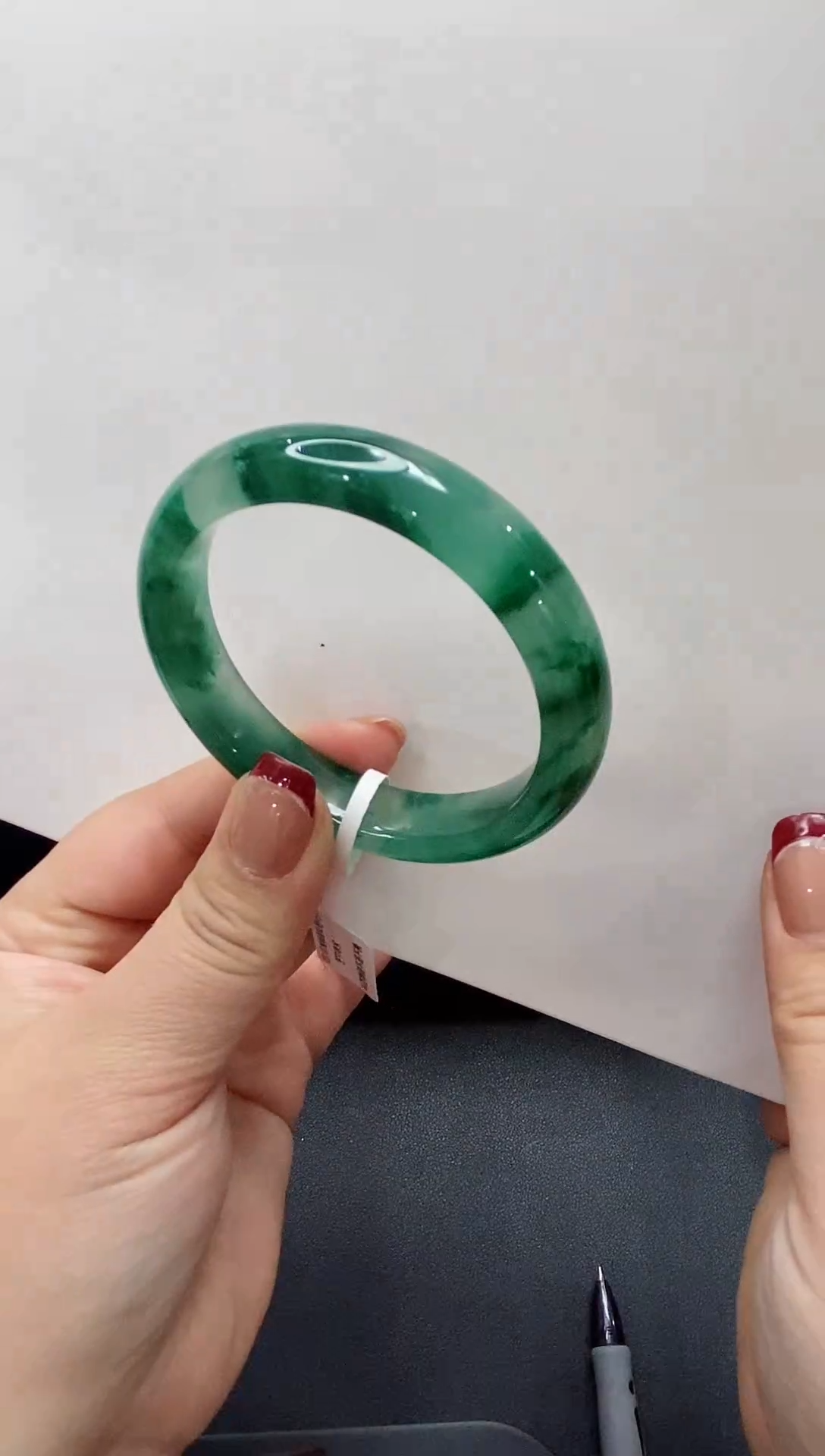 【闪购商品】石英质玉手镯未镶嵌24