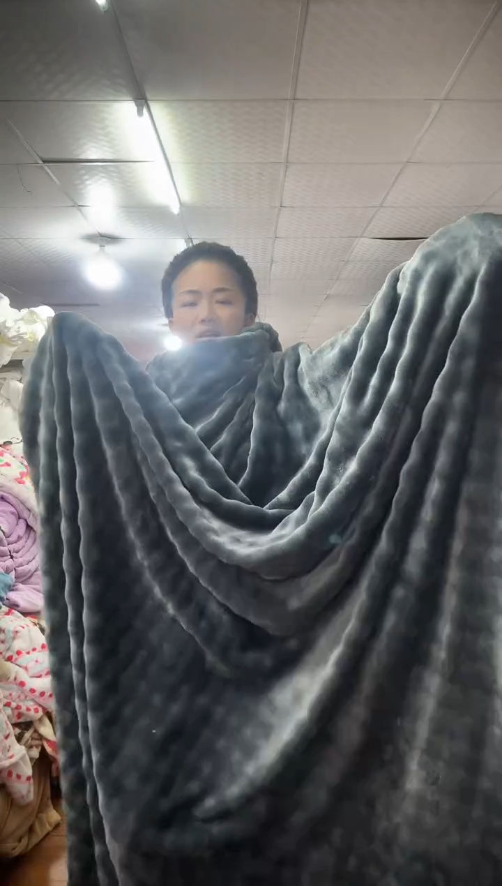 法兰绒深灰色泡泡被套2.3*2