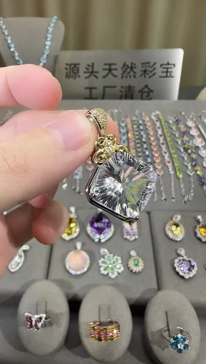 颈饰银S925镶嵌水晶17mm净体白水晶吊坠