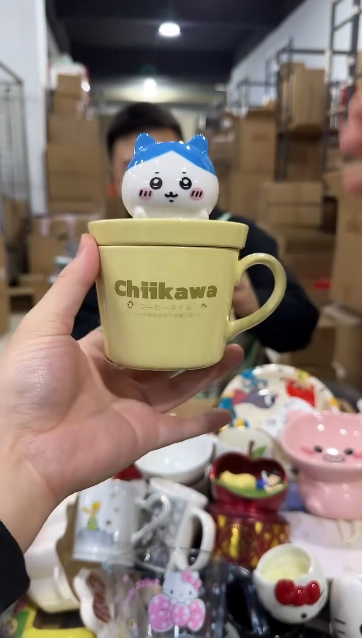 瓷片原盒小八带盖杯
