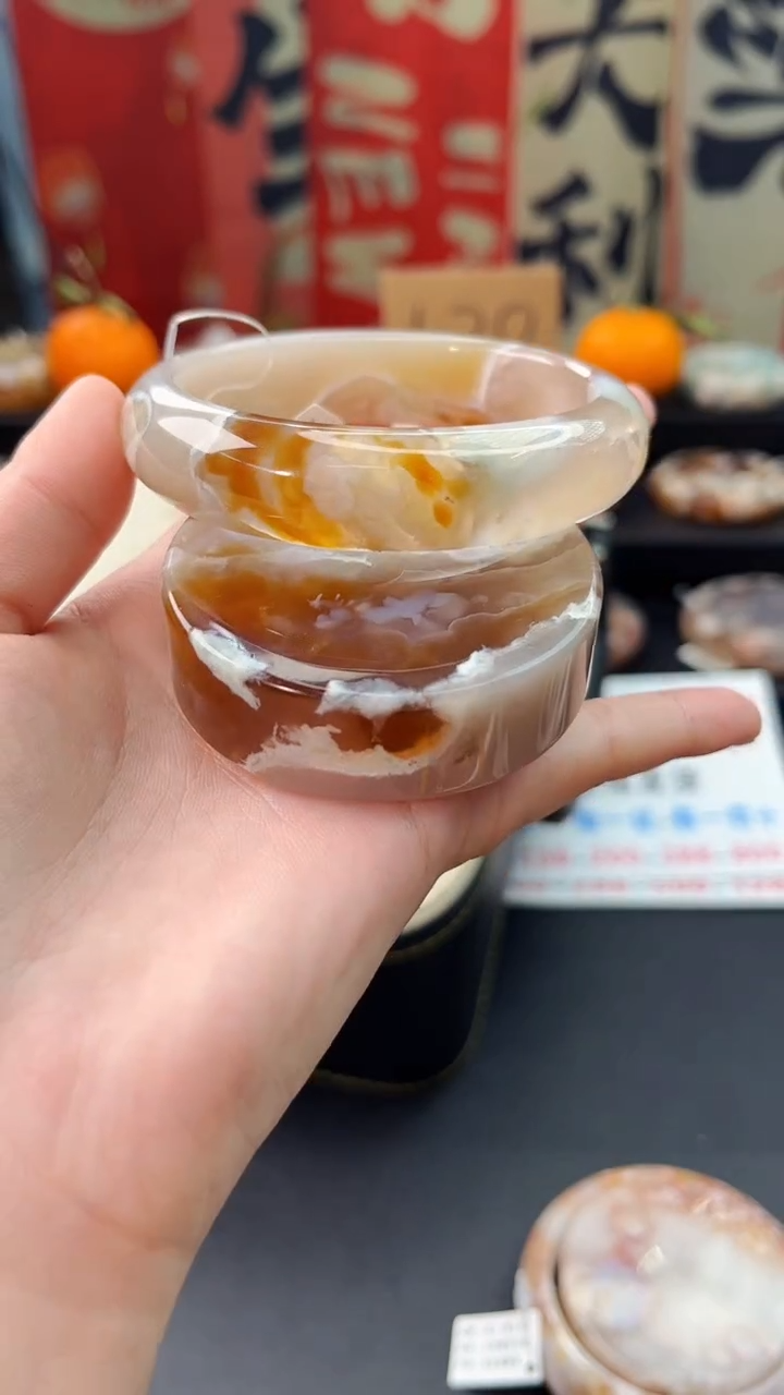 【闪购商品】石英质玉手镯未镶嵌赠送镯心（61圈口）