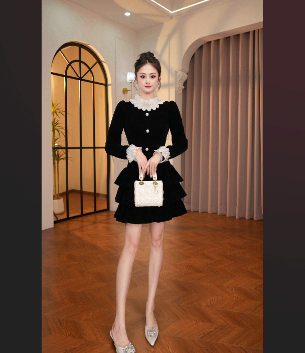 【显瘦定制】设计师新款法式拼接圆领连衣裙黑色宴会秋冬气质21995