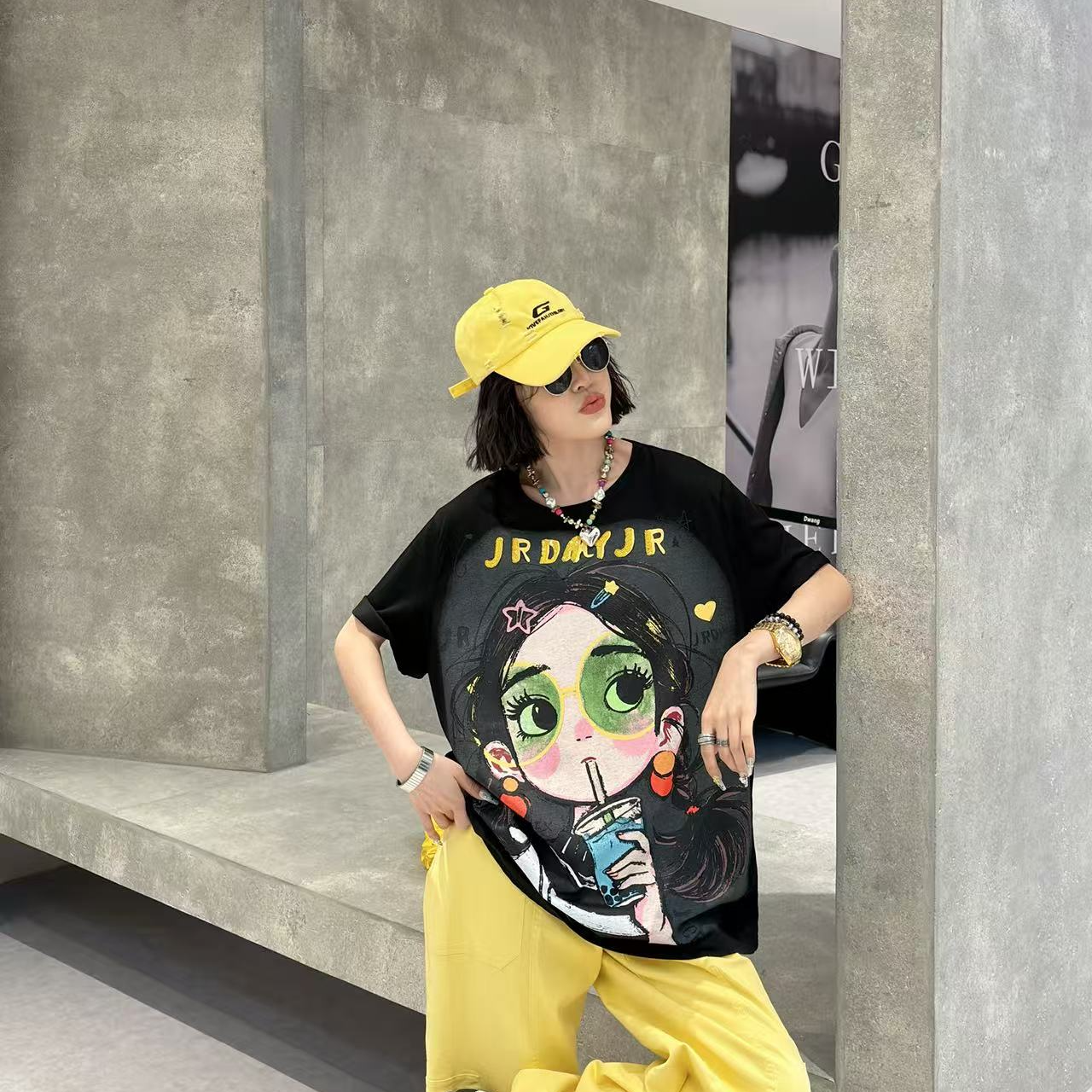 D7838时尚印花果汁女孩宽松港风短袖T恤