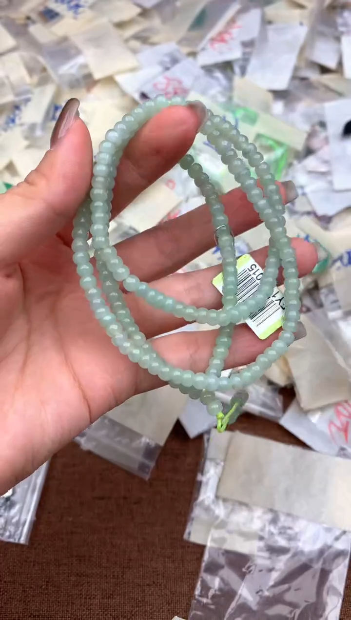 未镶嵌挂件翡翠—