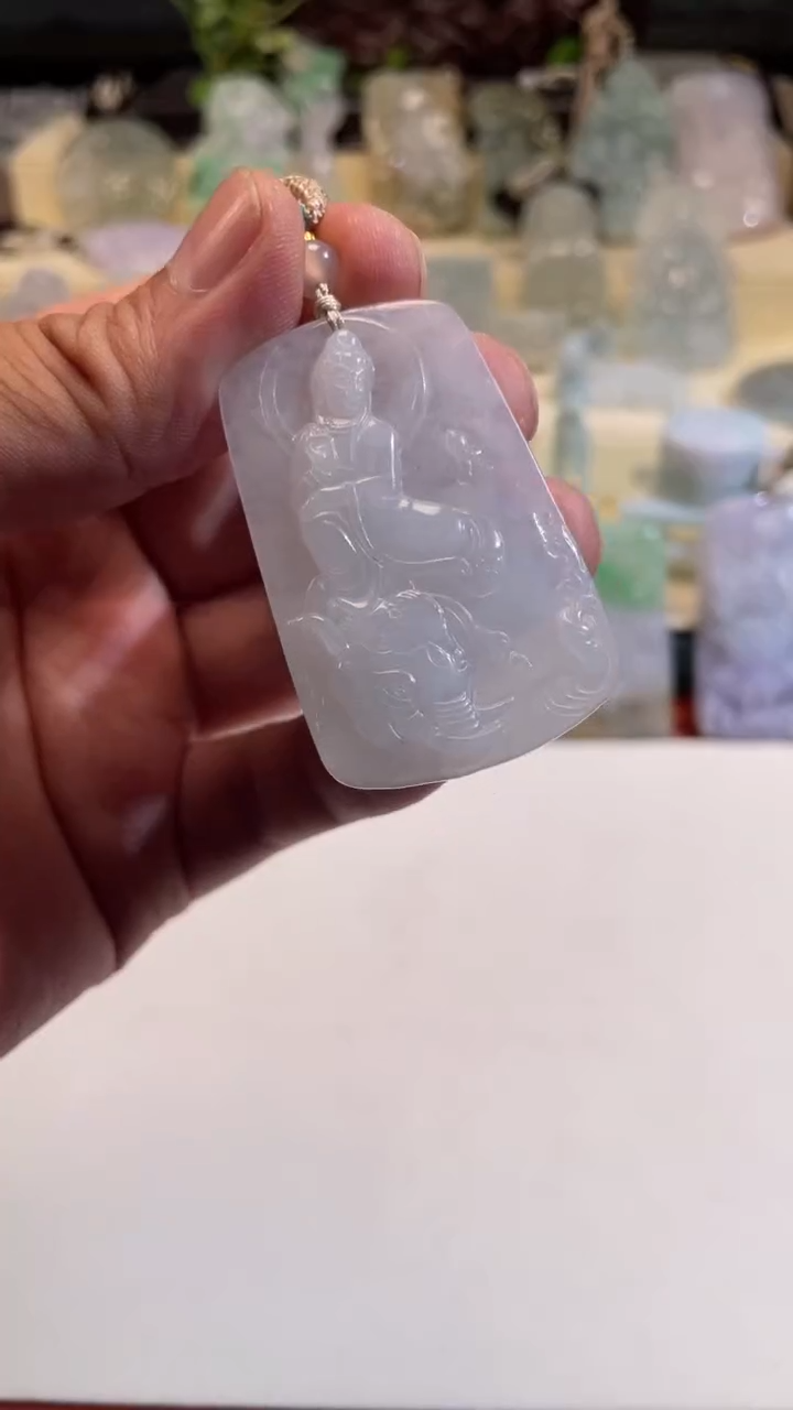 翡翠未镶嵌颈饰8/08/099