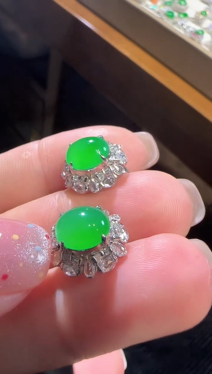 【闪购商品】翡翠挂件未镶嵌蛋面