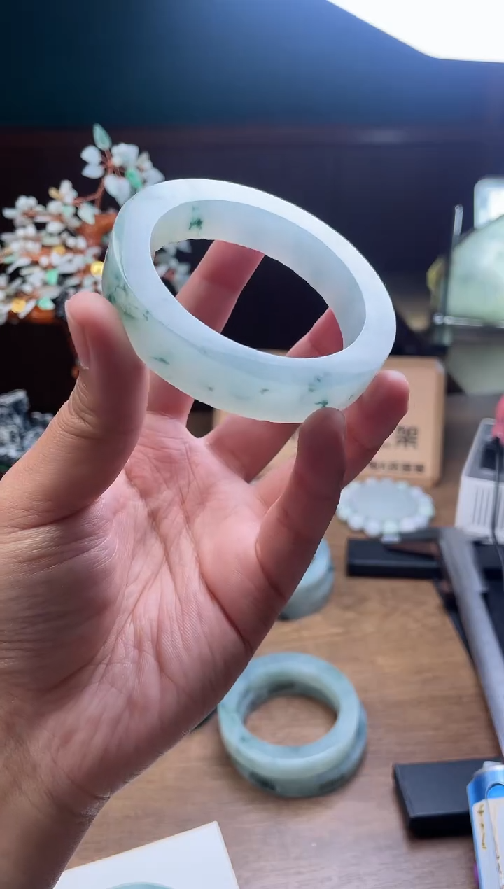 【闪购商品】定制翡翠手镯未镶嵌定制