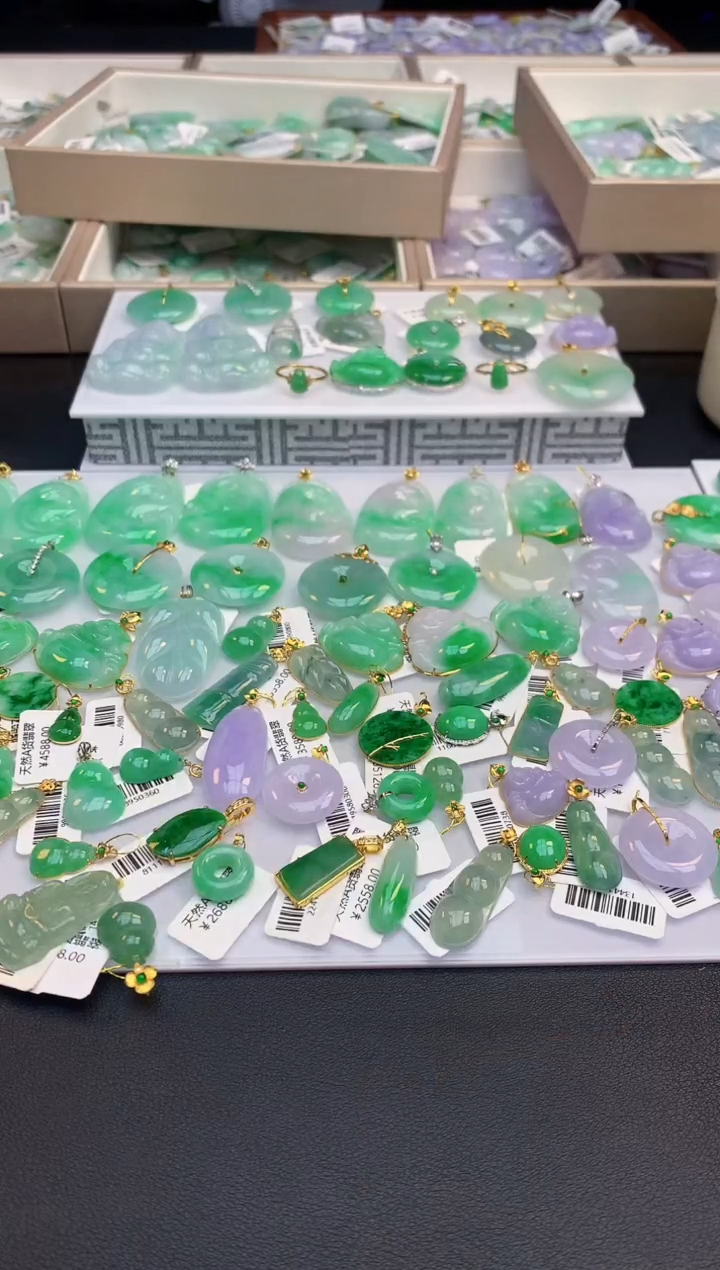 颈饰未镶嵌翡翠天然缅甸A货翡翠