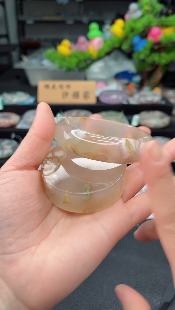 【闪购商品】石英质玉未镶嵌手镯60圈口（赠品镯心）3658359