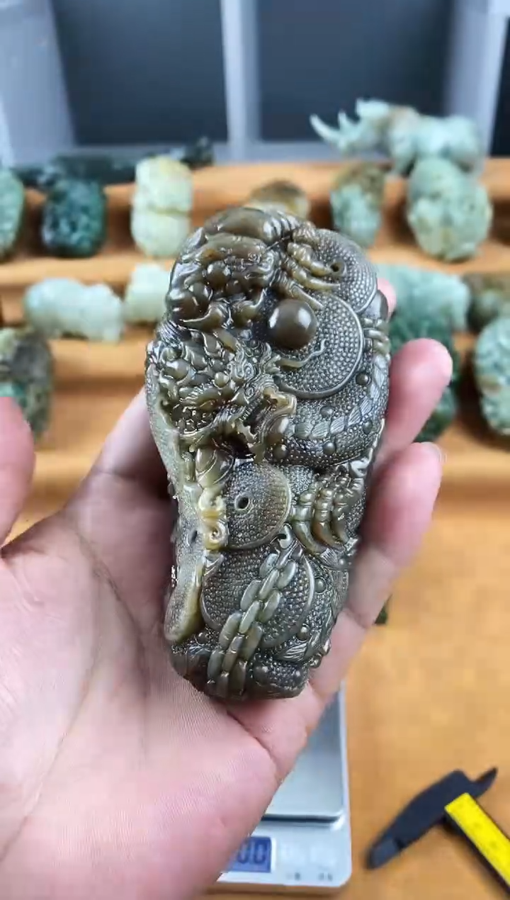 未镶嵌和田玉把件1