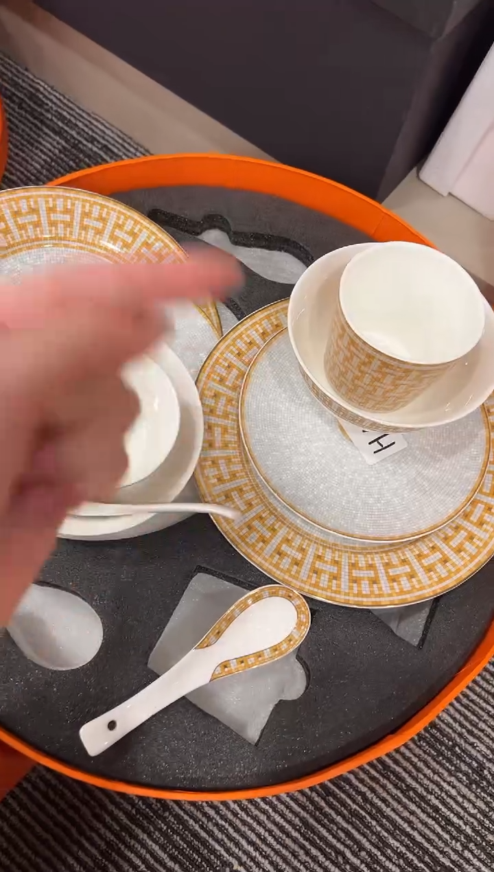 【闪购商品】杯H502--------------